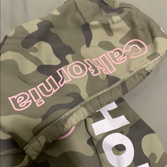 Sweater - Picture 4 of 7